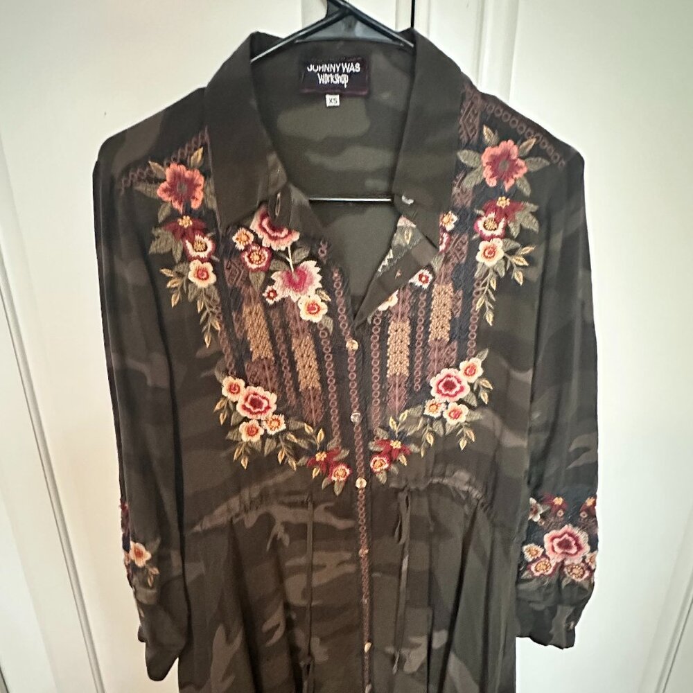 Johnny Was Camo Tunic Blouse - Size XS
